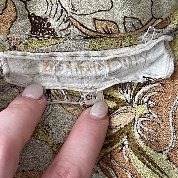 Jen’s Pirate Booty Paradise Kimono OS - Picture 8 of 11